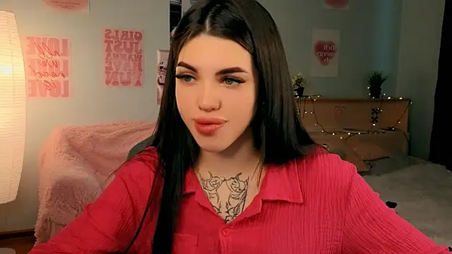 molly rettyy online show from 04/25/26, 03:53