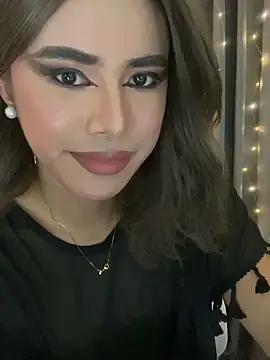  Flirtyprincess  online show from 05/18/26, 09:25