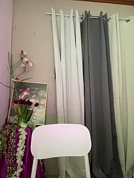 Snapshot of _Flirtyprincess_ chatting on 04/09/26, 05:42 Flirtyprincess online show from 04/09/26, 05:42