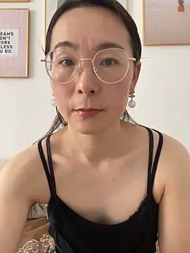 Snapshot of you-520 chatting on 05/24/26, 04:12 you-520 online show from 05/24/26, 04:12