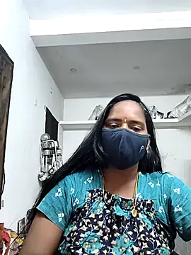 Snapshot of Tamil_Sangeetha chatting on 04/08/26, 05:36 Tamil Sangeetha online show from 04/08/26, 05:36