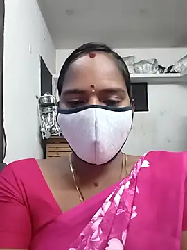 Snapshot of Tamil_Sangeetha chatting on 04/05/26, 12:45 Tamil Sangeetha online show from 04/05/26, 12:45