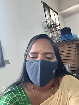 Snapshot of Tamil_Sangeetha chatting on 04/07/26, 05:53 Tamil Sangeetha online show from 04/07/26, 05:53