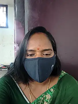 Snapshot of Tamil_Sangeetha chatting on 04/08/26, 03:19 Tamil Sangeetha online show from 04/08/26, 03:19