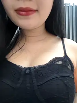 Snapshot of LindaBsexy chatting on 04/02/26, 04:02 LindaBsexy online show from 04/02/26, 04:02