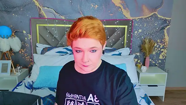 Snapshot of Edna_Davis chatting on 04/02/26, 07:48 Edna Davis online show from 04/02/26, 07:48