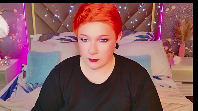 Snapshot of Edna_Davis chatting on 04/10/26, 07:48 Edna Davis online show from 04/10/26, 07:48