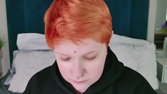 Snapshot of Edna_Davis chatting on 04/11/26, 07:45 Edna Davis online show from 04/11/26, 07:45