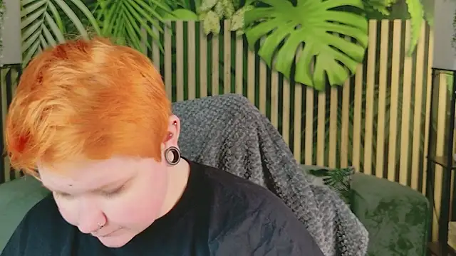 Snapshot of Edna_Davis chatting on 04/14/26, 07:13 Edna Davis online show from 04/14/26, 07:13