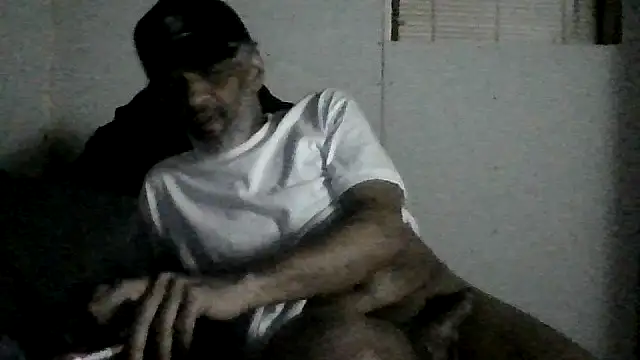 saltandpepper410 online show from 04/05/26, 03:02