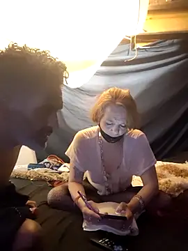 saltandpepper410 online show from 05/04/26, 02:48