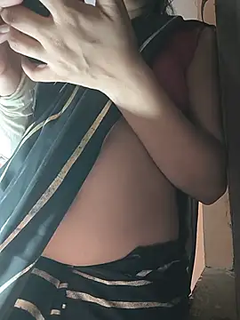 Curvy Sanaya online show from 05/15/26, 07:56