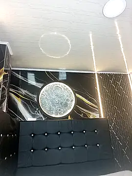 Snapshot of Lola_Starr chatting on 04/06/26, 05:08 Lola Starr online show from 04/06/26, 05:08