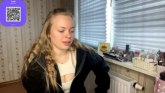 Snapshot of LolaZola chatting on 04/08/26, 09:11 LolaZola online show from 04/08/26, 09:11