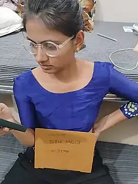 sexy couple liv online show from 04/10/26, 05:53