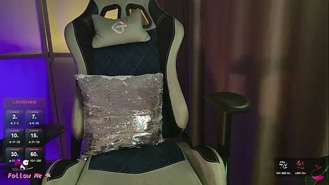 Snapshot of _Pelageyaa_ chatting on 04/04/26, 11:11 Pelageyaa online show from 04/04/26, 11:11