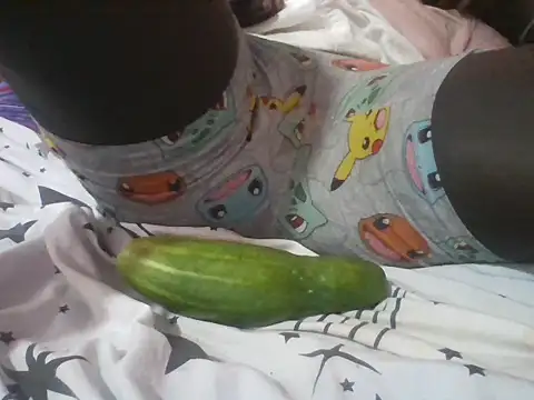 Snapshot of Freakybaby13 chatting on 04/01/26, 02:03 Freakybaby13 online show from 04/01/26, 02:03