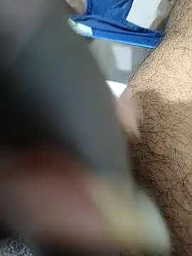 hotboy122345 online show from 04/11/26, 02:21