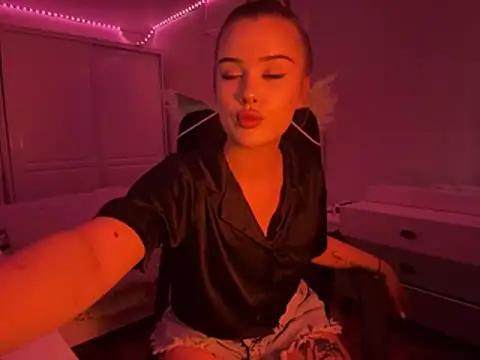 kseniaWorthit online show from 05/23/26, 01:04