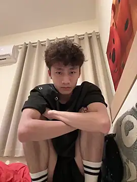 Snapshot of sexyboy-3525 chatting on 04/08/26, 11:17 sexyboy-3525 online show from 04/08/26, 11:17