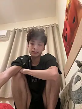 Snapshot of sexyboy-3525 chatting on 04/10/26, 05:58 sexyboy-3525 online show from 04/10/26, 05:58