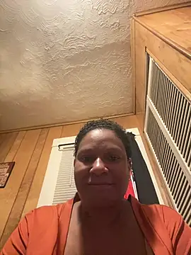 Sweetie8582 online show from 04/01/26, 12:57