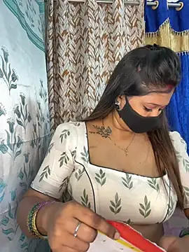 Sweet-Ellina online show from 04/14/26, 11:54