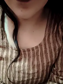 Snapshot of ZOYA_KHAN-123 chatting on 04/13/26, 08:40 ZOYA KHAN-123 online show from 04/13/26, 08:40