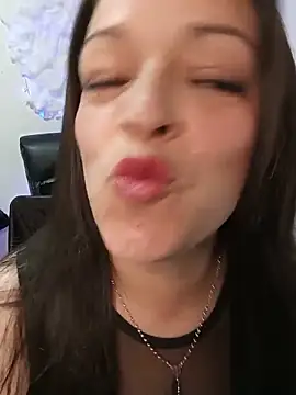 Isa bluee online show from 05/24/26, 01:38