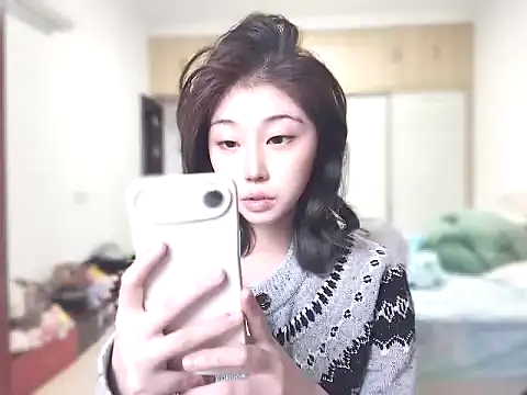 Snapshot of benben-0808 chatting on 04/13/26, 10:41 benben-0808 online show from 04/13/26, 10:41