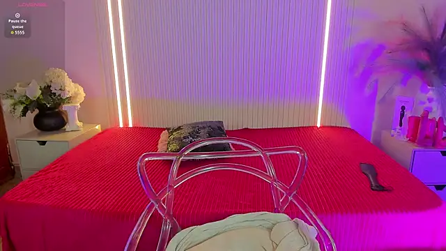 AliceHill8 online show from 04/09/26, 03:51