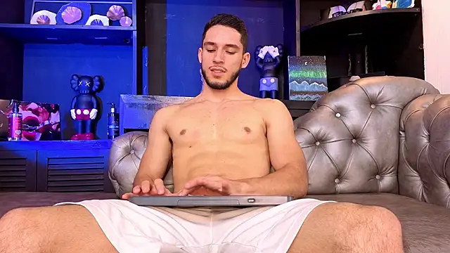 axel tone online show from 04/17/26, 10:45