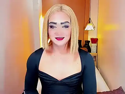 HugexMsLovelyxCock online show from 04/15/26, 11:38