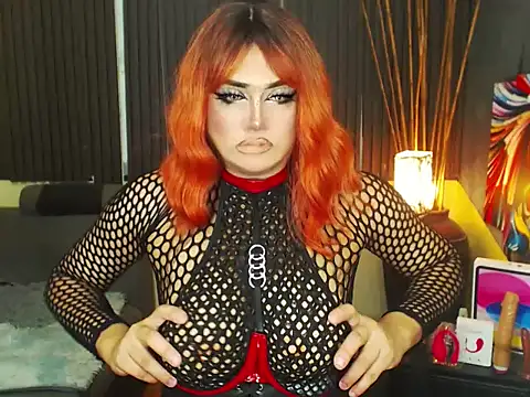 HugexMsLovelyxCock online show from 05/14/26, 04:04