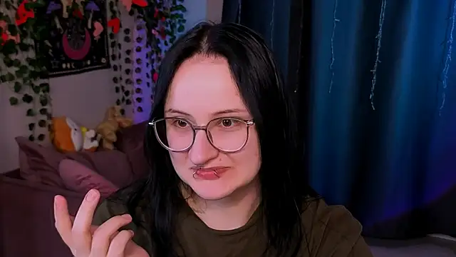 Snapshot of Ame_Core chatting on 04/14/26, 09:31 Ame Core online show from 04/14/26, 09:31