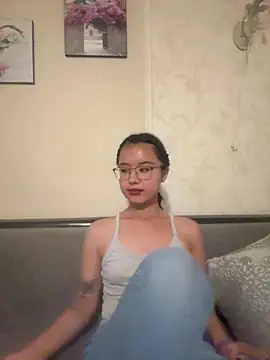Snapshot of Z_Milll chatting on 06/27/26, 03:51 Z Milll online show from 06/27/26, 03:51