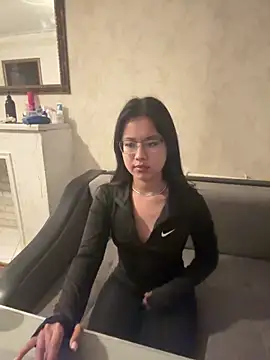 Z Milll online show from 04/13/26, 02:21