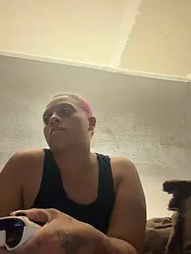 SHY QUINN online show from 04/12/26, 08:12