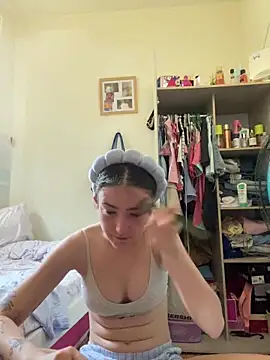 fogosaaa00 online show from 06/18/26, 04:34