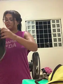 viviboraaaa online show from 04/16/26, 11:40