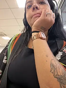 Snapshot of Deusa_Arcana chatting on 04/06/26, 03:13 Deusa Arcana online show from 04/06/26, 03:13