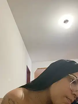 Snapshot of Deusa_Arcana chatting on 04/04/26, 06:03 Deusa Arcana online show from 04/04/26, 06:03