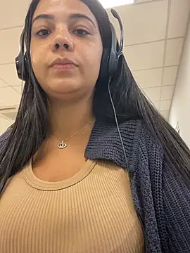 Snapshot of Deusa_Arcana chatting on 04/07/26, 03:47 Deusa Arcana online show from 04/07/26, 03:47