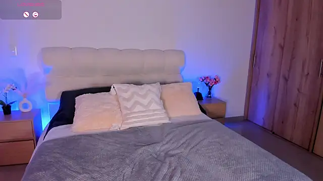 abigail 01 online show from 04/11/26, 12:07