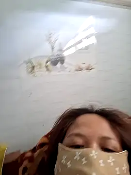 Snapshot of Yummy_9x chatting on 04/11/26, 12:40 Yummy 9x online show from 04/11/26, 12:40