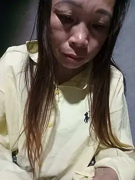 Snapshot of Vily-lonely chatting on 05/16/26, 11:37 Vily-lonely online show from 05/16/26, 11:37