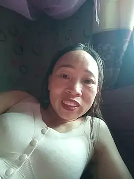 Snapshot of Vily-lonely chatting on 05/19/26, 02:51 Vily-lonely online show from 05/19/26, 02:51