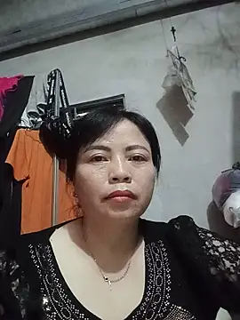 Snapshot of -Hami- chatting on 05/18/26, 06:40 -Hami- online show from 05/18/26, 06:40