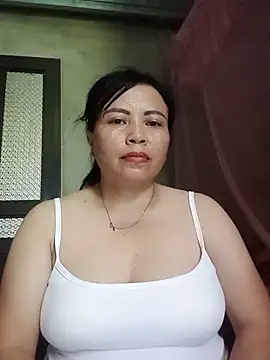 Snapshot of -Hami- chatting on 05/28/26, 05:37 -Hami- online show from 05/28/26, 05:37