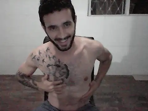 Snapshot of NoxxVx chatting on 04/06/26, 01:23 NoxxVx online show from 04/06/26, 01:23